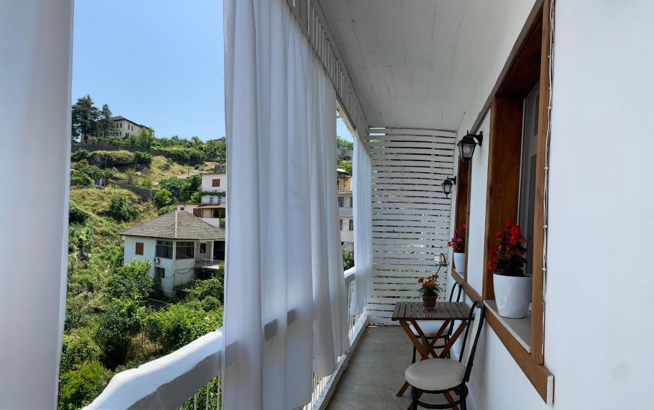 Yuri Guest House Gjirokastër Exterior foto